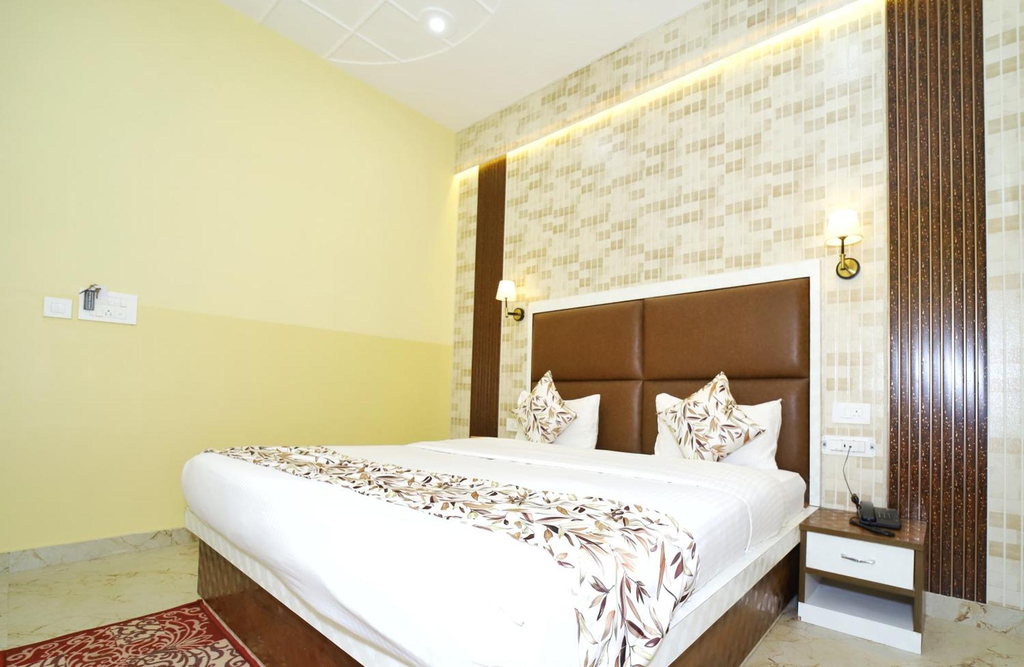 The Orchid Retreat Apartment Agra  Exterior photo