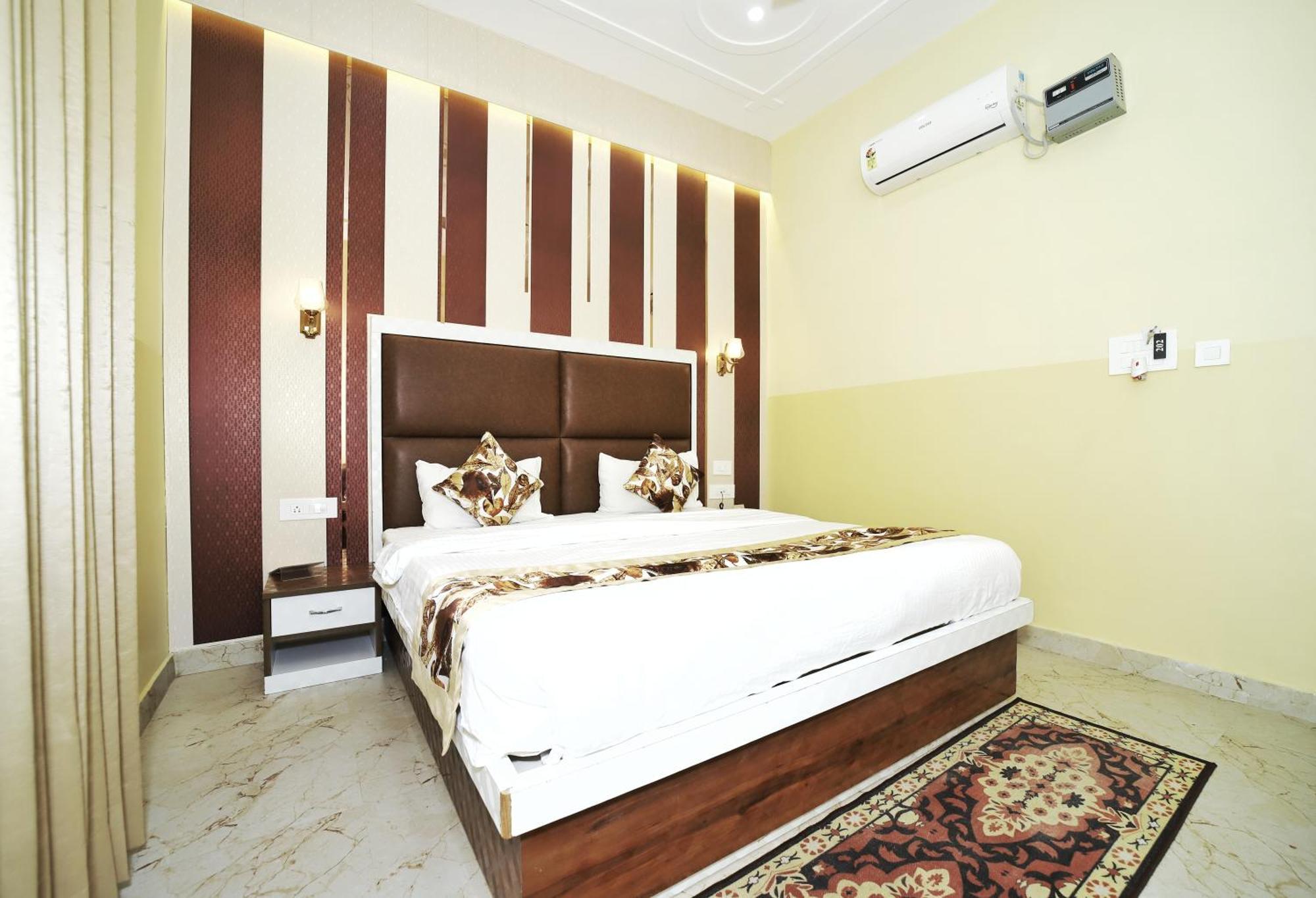 The Orchid Retreat Apartment Agra  Exterior photo